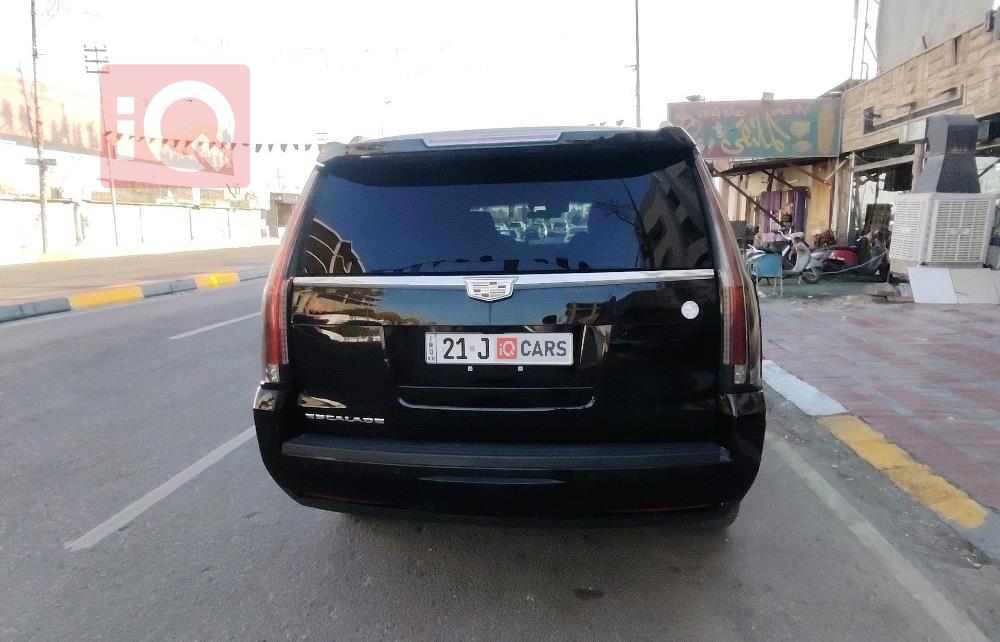 كاديلاك اسكاليد